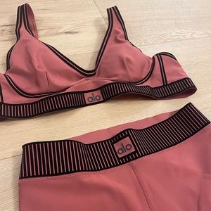 Alo Yoga set size Small